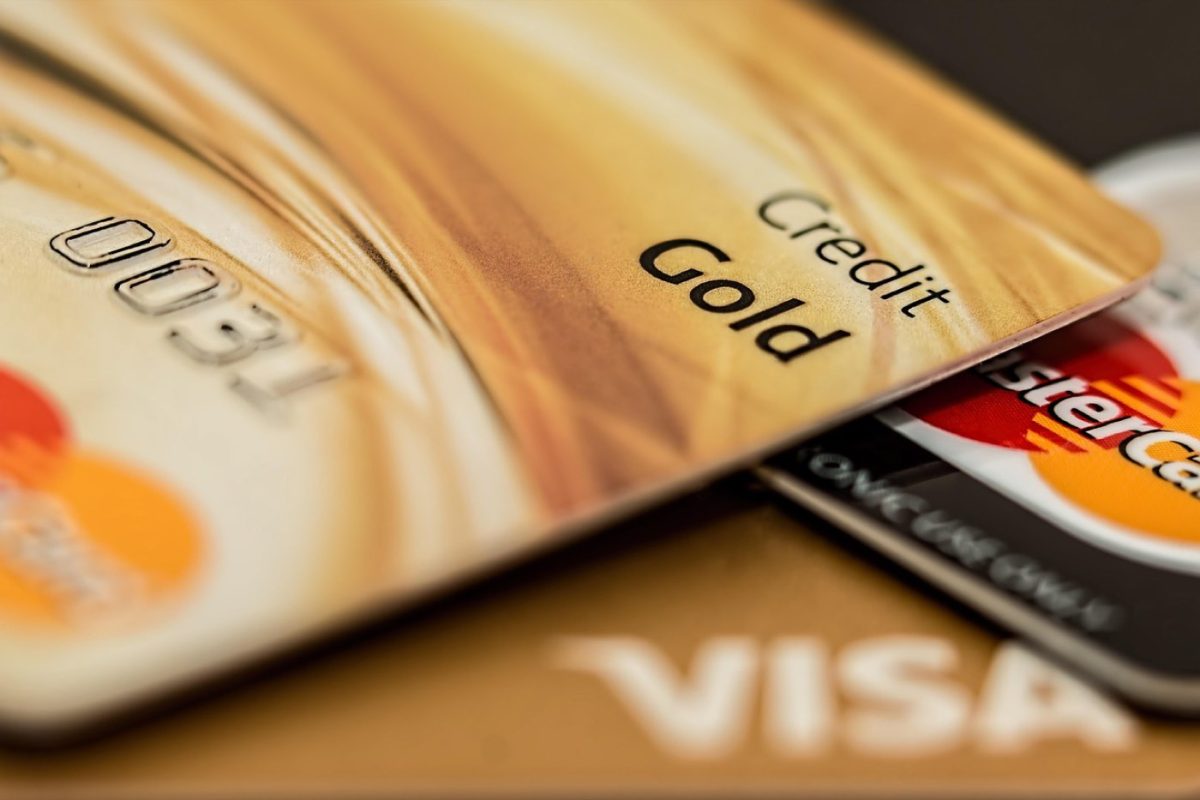 Cashback ou carte de réduction : quelle option choisir ?