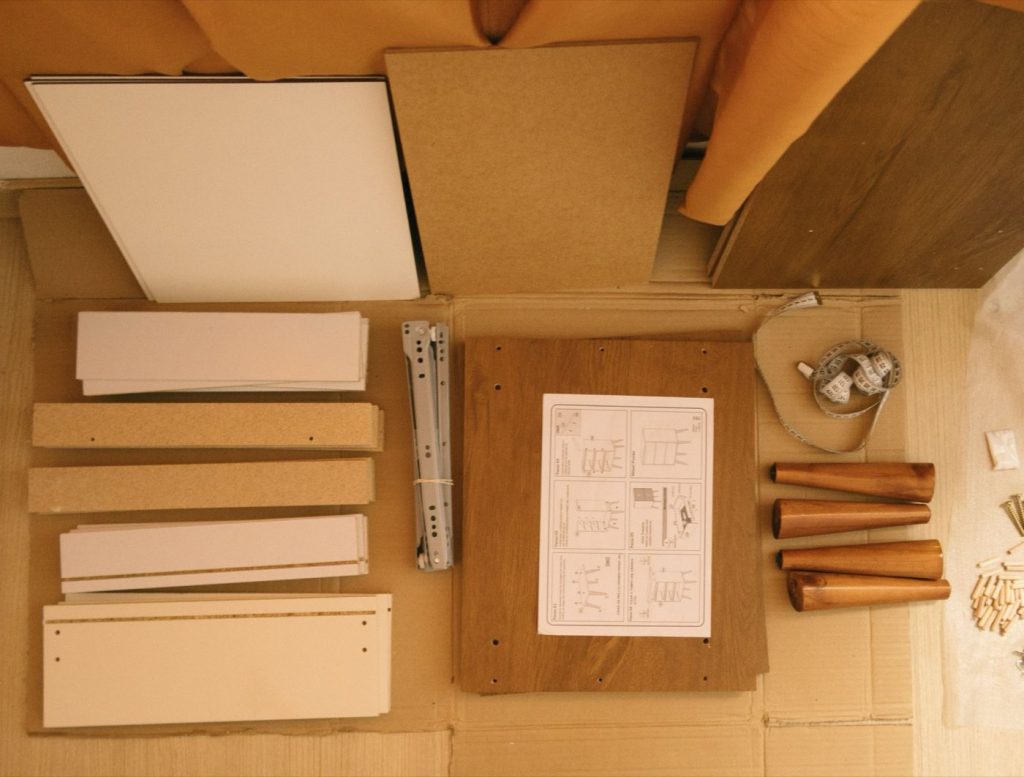 IKEA ou Conforama : choisir des rangements
